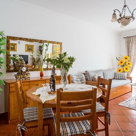 Elegant Sea View Apartment Nazaré Exterior photo