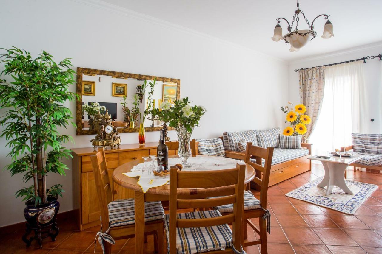 Elegant Sea View Apartment Nazaré Exterior photo